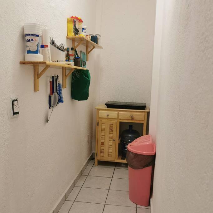 זיהואטנחו Lovely Studio Apartment With Balcony Ac & Wi-Fi, Minutes From Downtown! מראה חיצוני תמונה