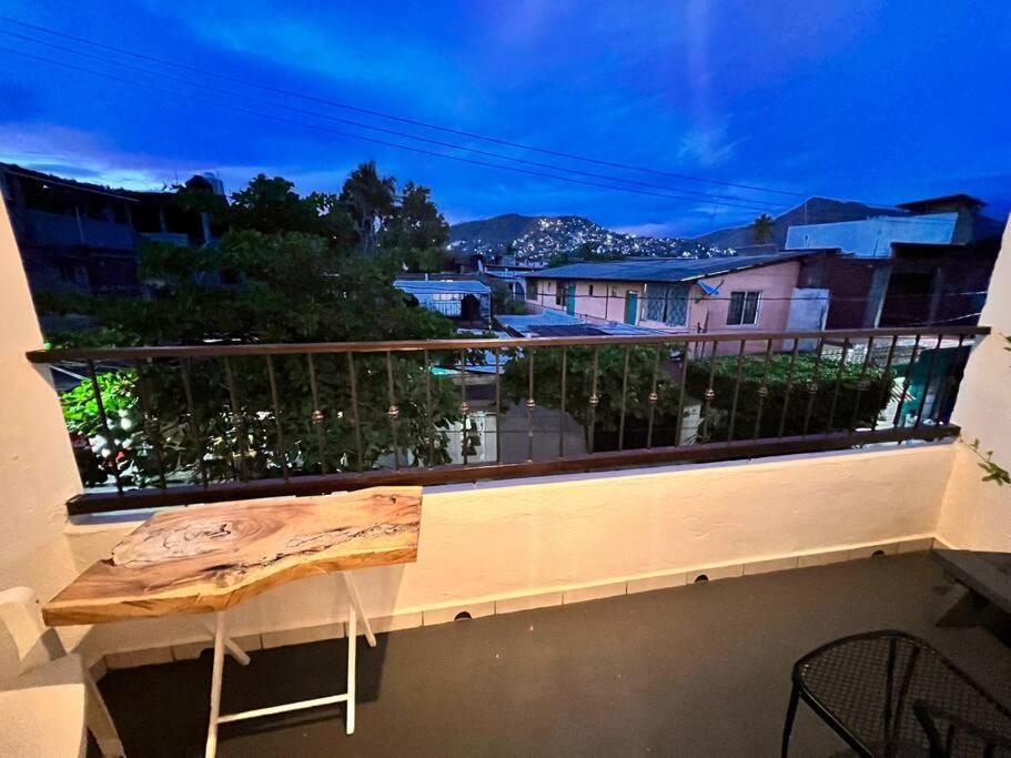 זיהואטנחו Lovely Studio Apartment With Balcony Ac & Wi-Fi, Minutes From Downtown! מראה חיצוני תמונה