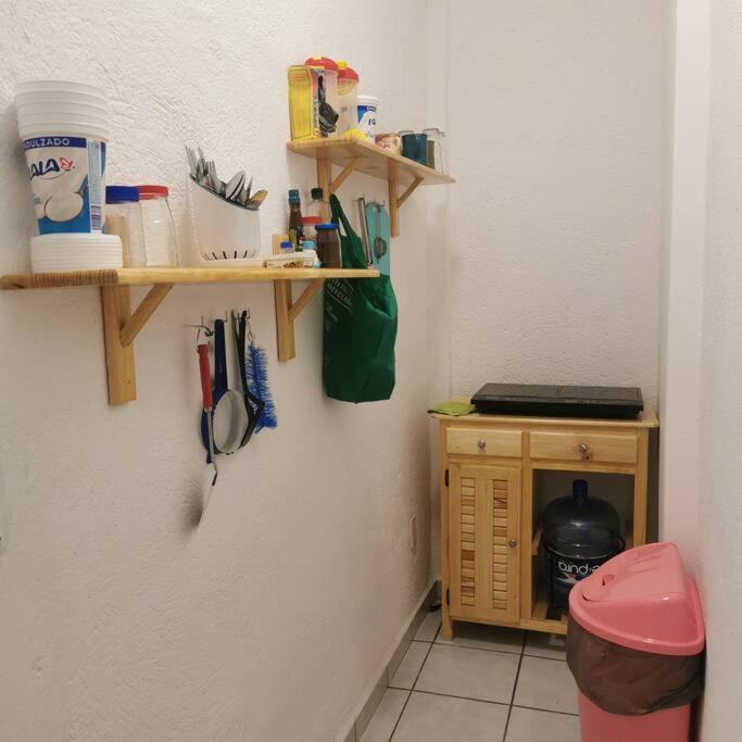 זיהואטנחו Lovely Studio Apartment With Balcony Ac & Wi-Fi, Minutes From Downtown! מראה חיצוני תמונה